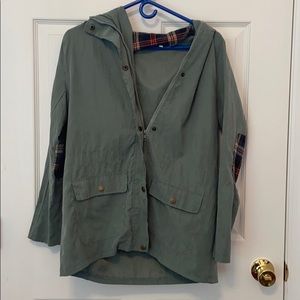 Cute cargo green light thin sweater